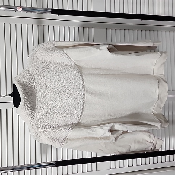 Aerie Cozy Hometown Holiday Sherpa 1/4 Zip Pullover Sweatshirt. Cream. Small. - Picture 5 of 12